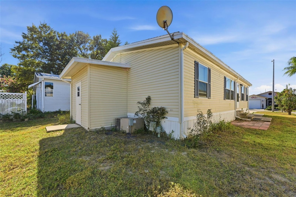 50989 Highway 27 unit 204, Davenport, FL 33897 - photo 1