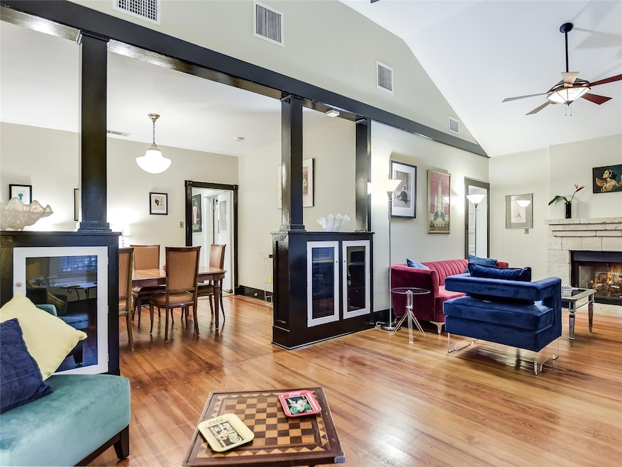 For Rent $7,488/month