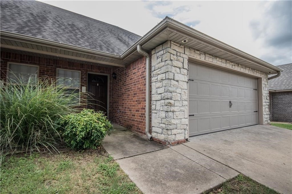 For Rent $1,400/month