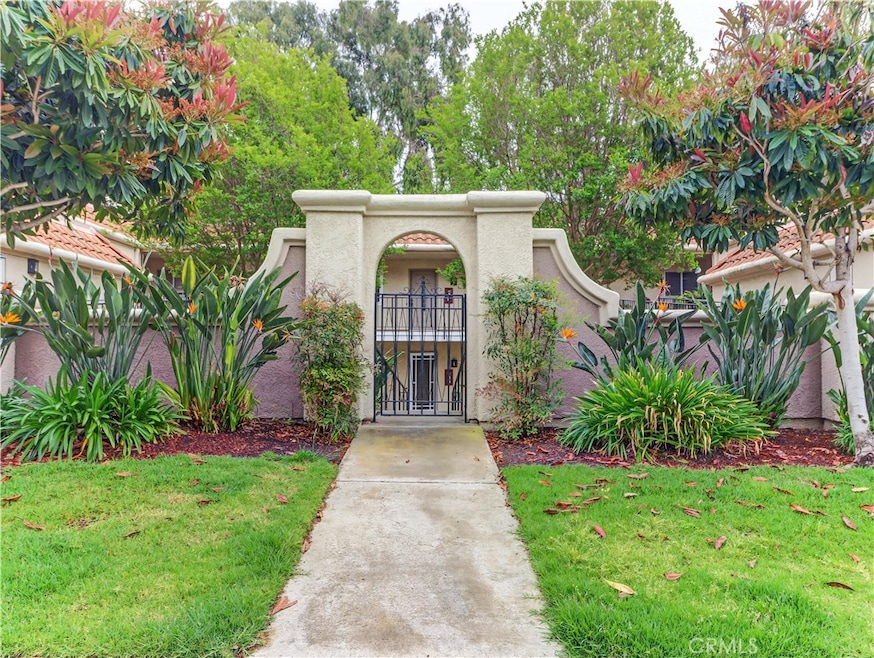 5529 Via la Mesa unit C, Laguna Woods, CA 92637 - photo 1