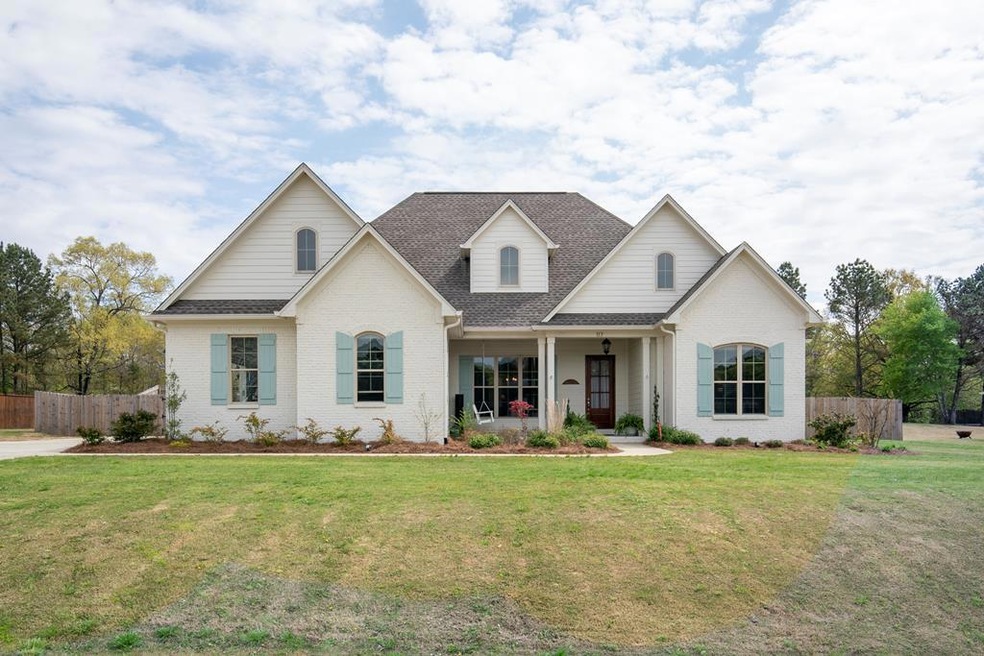 117 Downing St, Oxford, MS 38655 - photo 1