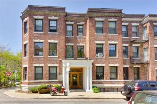 Sutherland Village unit 8, Brighton, MA 02135 - photo 1