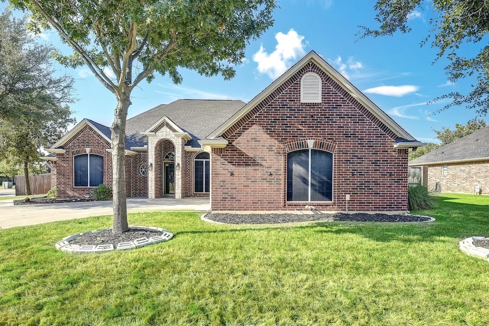 Pending $350,000 • Co-Listing Agent