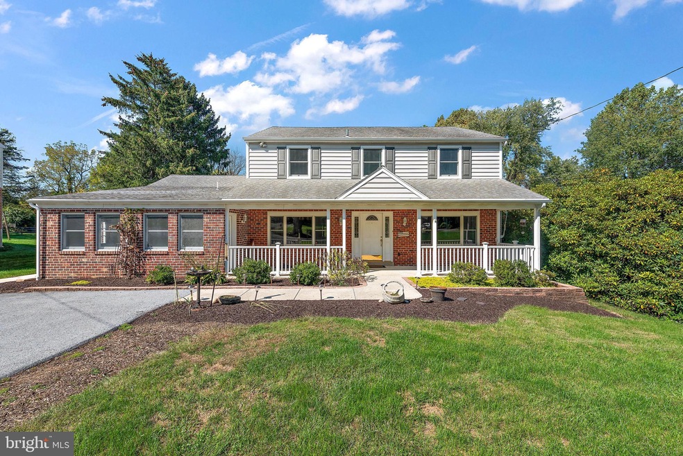 31 Deer Run Ln, Malvern, PA 19355 - photo 1