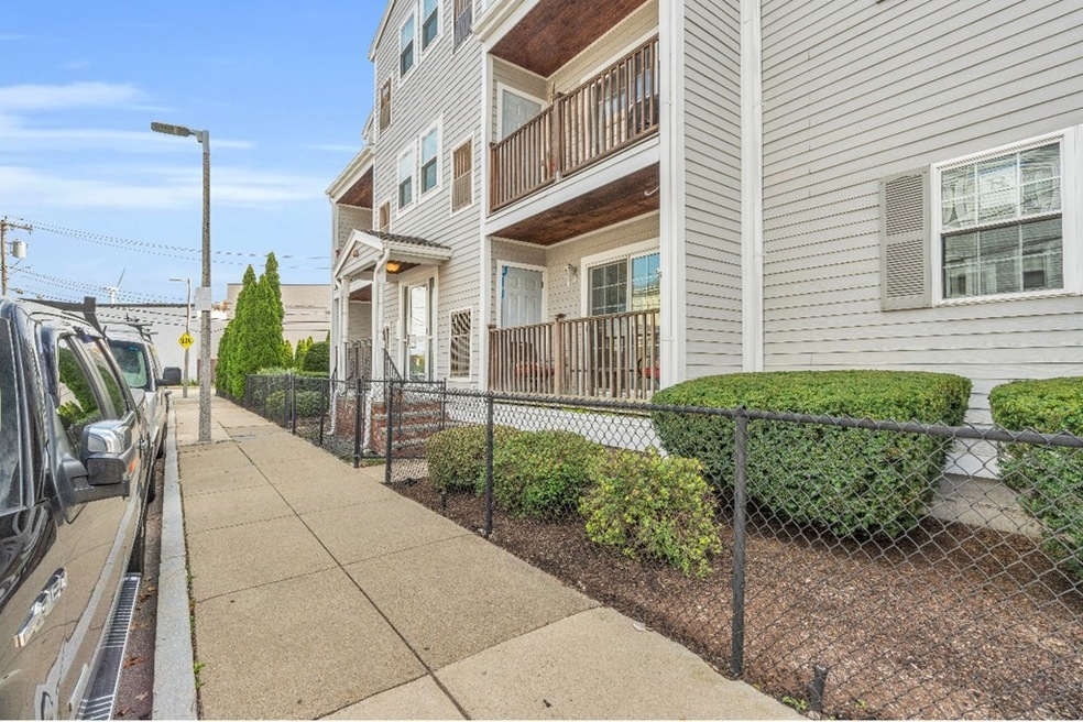 39 Fenton St unit 1, Dorchester, MA 02122 - photo 1
