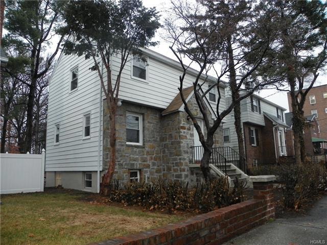 43 Aqueduct Ave, Yonkers, NY 10704 - photo 1