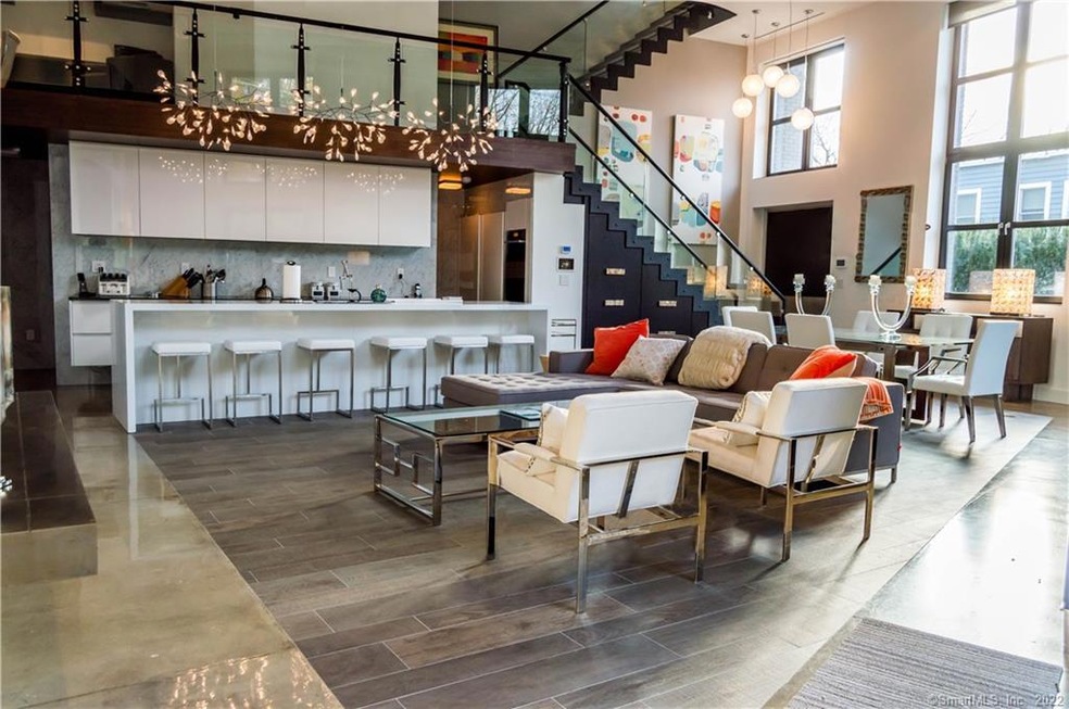 34A Bruce Park Ave unit 1, Greenwich, CT 06830 - photo 1