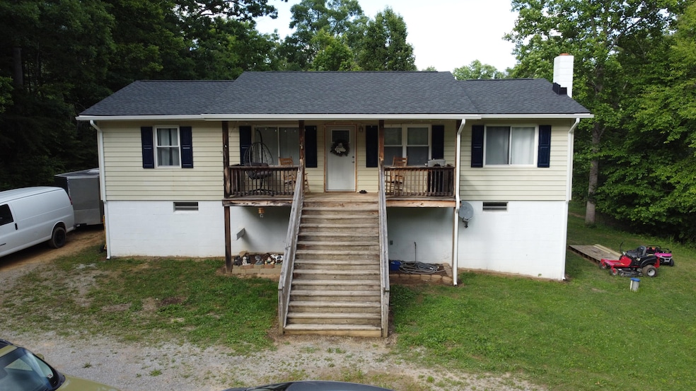 2902 Bacchus rd