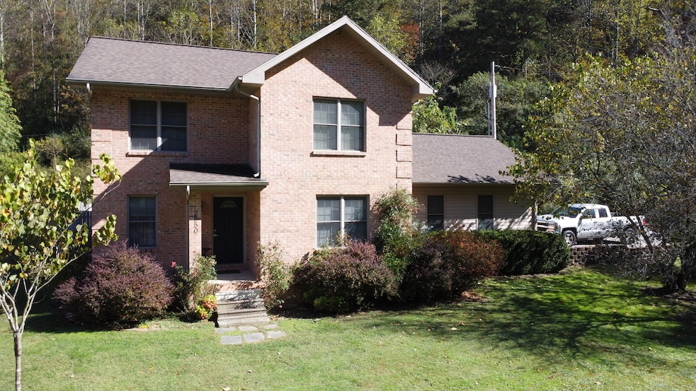 2850 Abbott Creek Rd, Prestonsburg, KY 41653 - photo 1