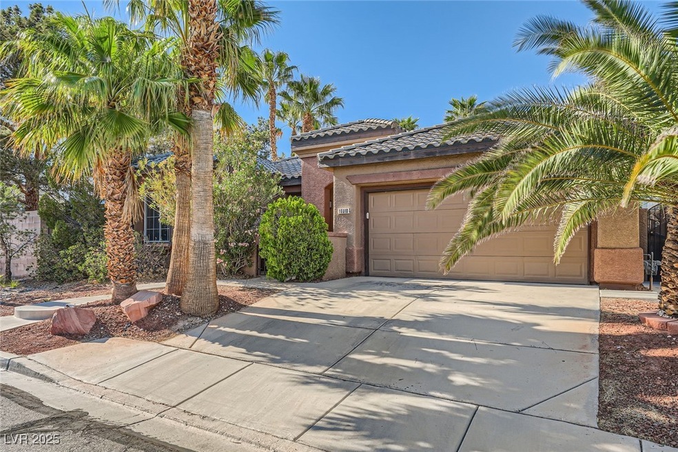 10310 Songsparrow Ct, Las Vegas, NV 89135 - photo 1