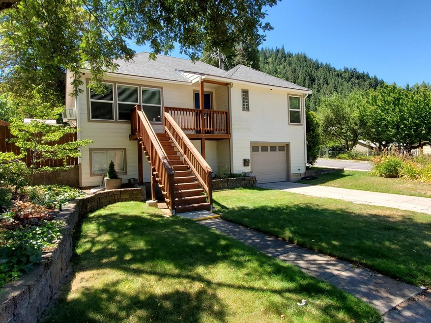 5501 Dunsmuir Ave, Dunsmuir, CA 96025 - photo 1