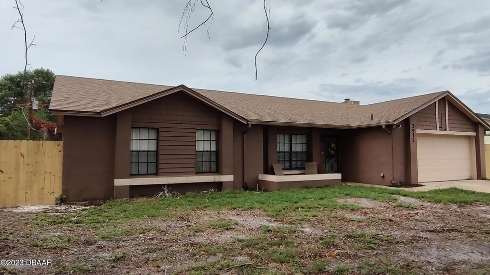 2911 Grayton St front of home