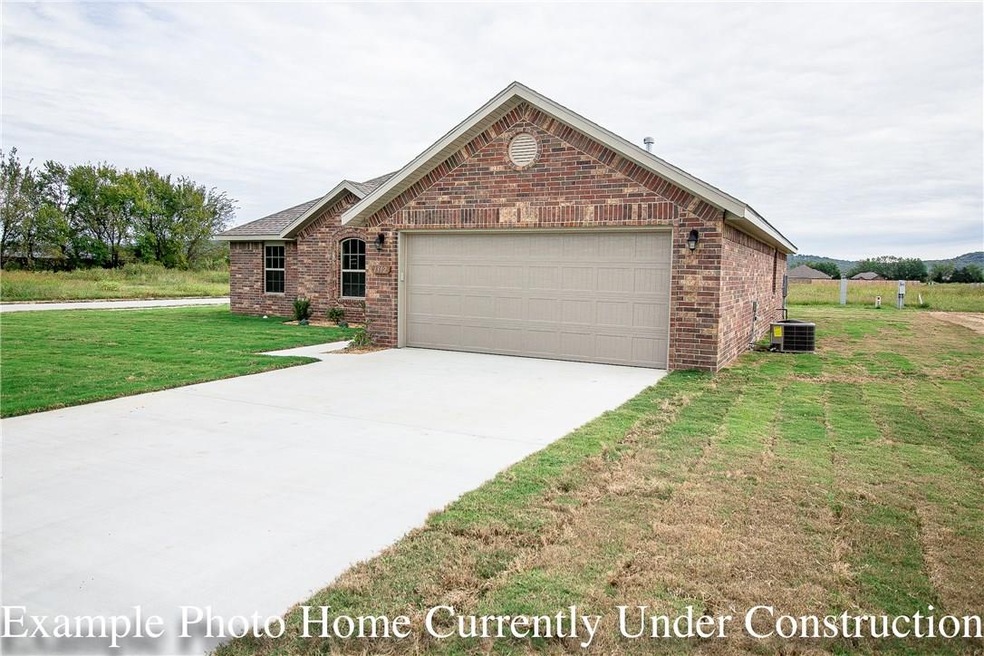 1308 Silver Oak St, Elkins, AR 72727 - photo 1