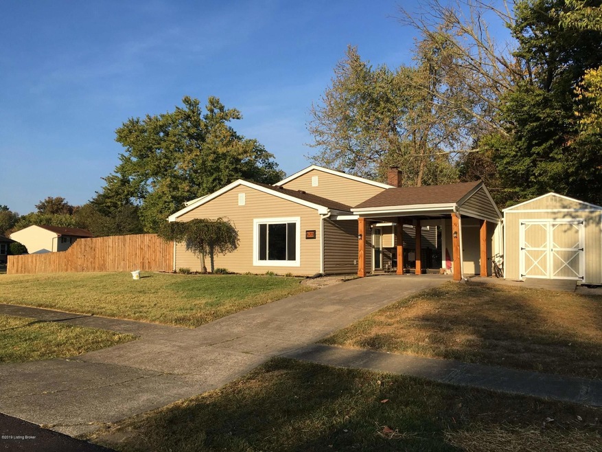 6711 William Clark Dr, Louisville, KY 40228 - photo 1