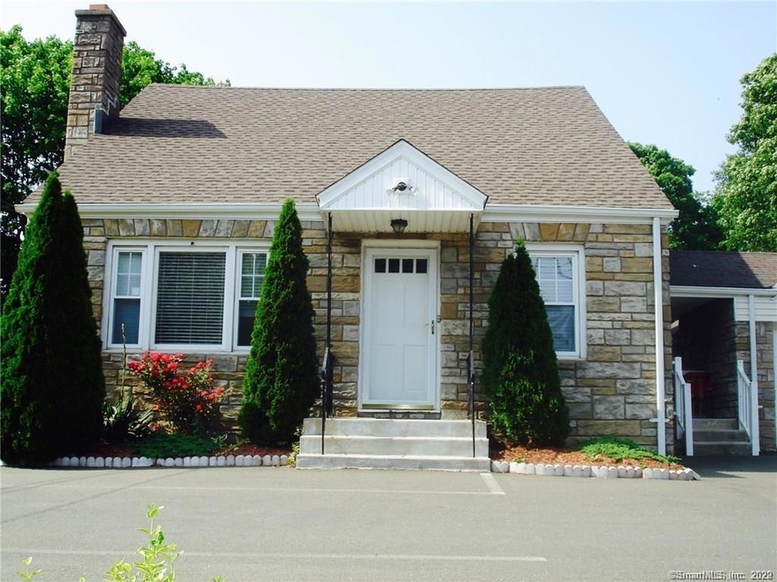 441 Foxon Rd unit 1, East Haven, CT 06513 - photo 1