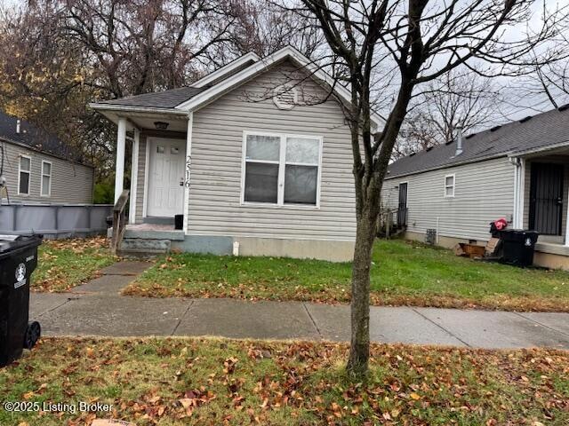 2516 Cedar St, Louisville, KY 40212 - photo 1