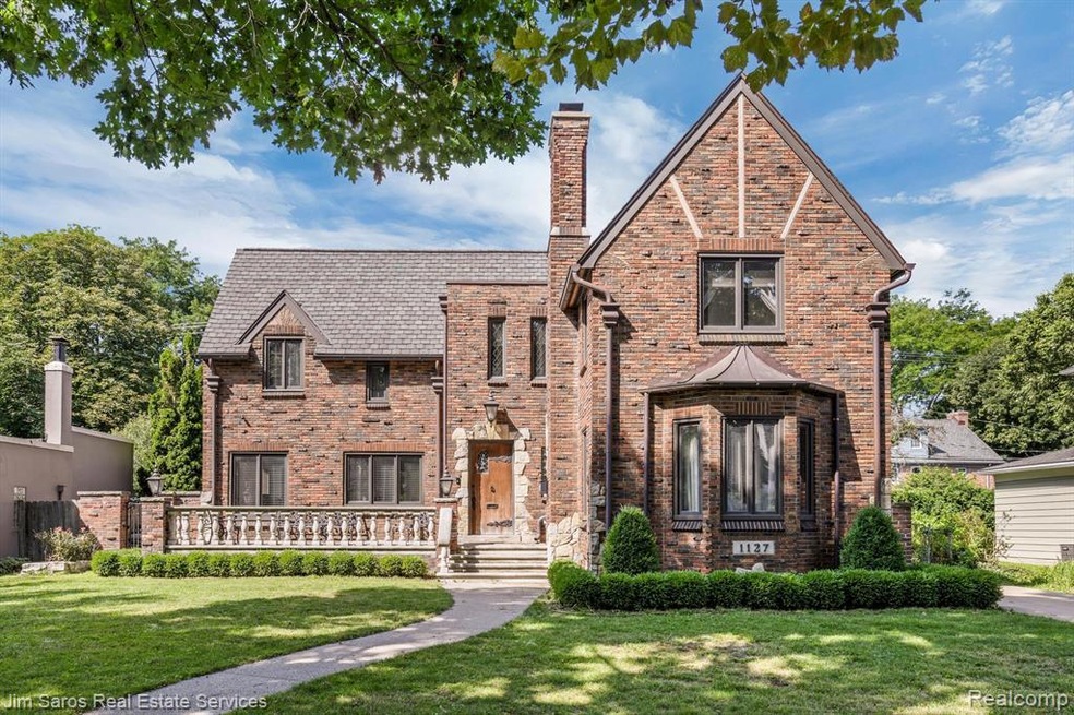1127 Harvard Rd, Grosse Pointe, MI 48230 - photo 1