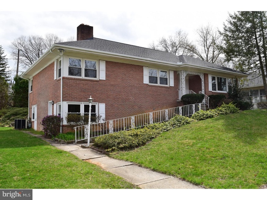 1224 Girard Ave, Reading, PA 19610 - photo 1
