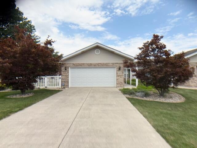 5828 Iris Ln, Schererville, IN 46375 - photo 1