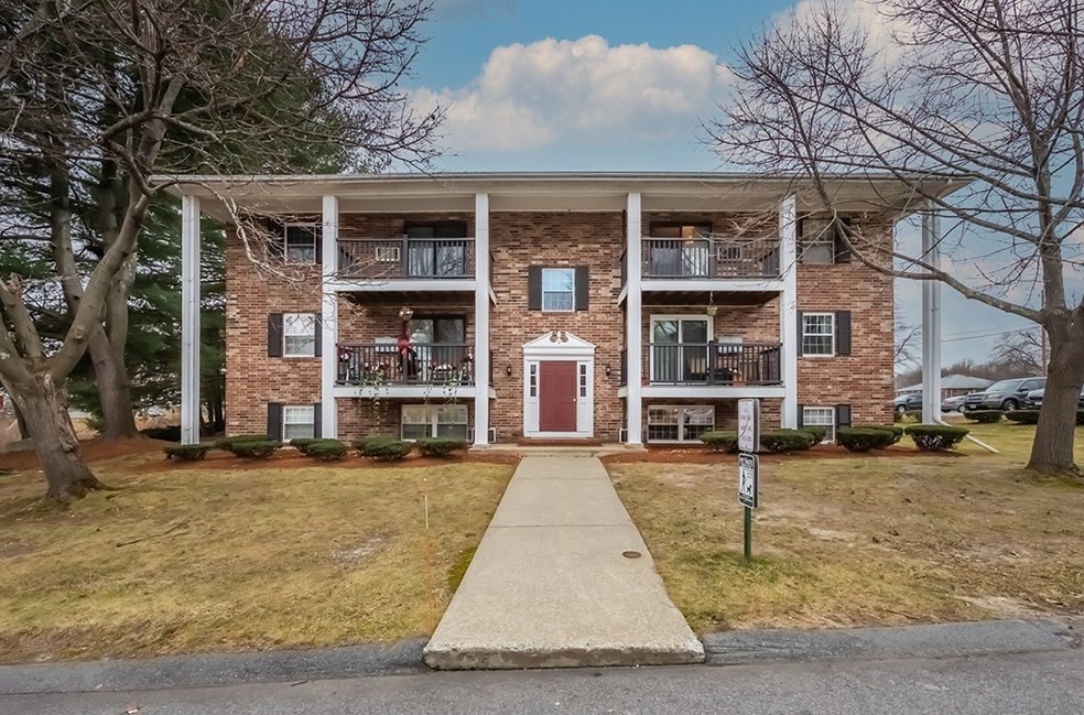 2 Walker Rd unit 11, North Andover, MA 01845 - photo 1