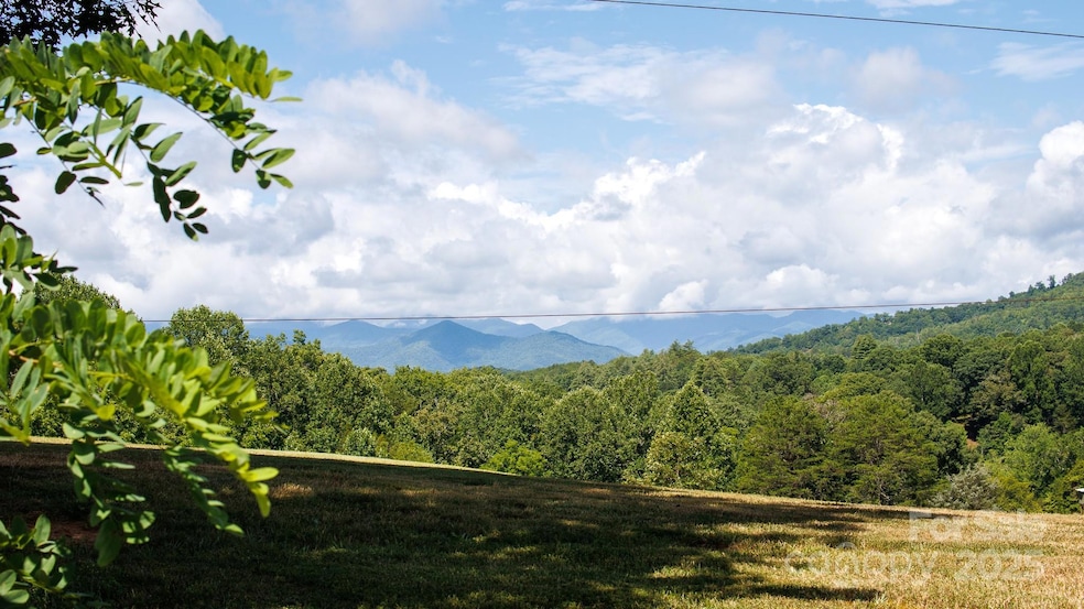 9999 Kimberly Ln unit 17, Franklin, NC 28734 - photo 1