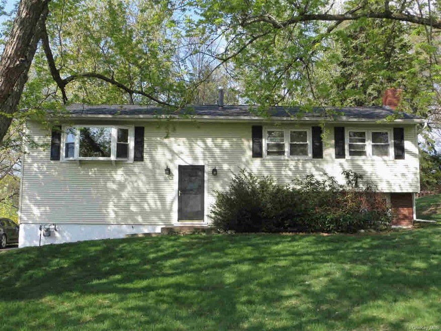 154 Cider Mill Loop, Wappingers Falls, NY 12590 - photo 1