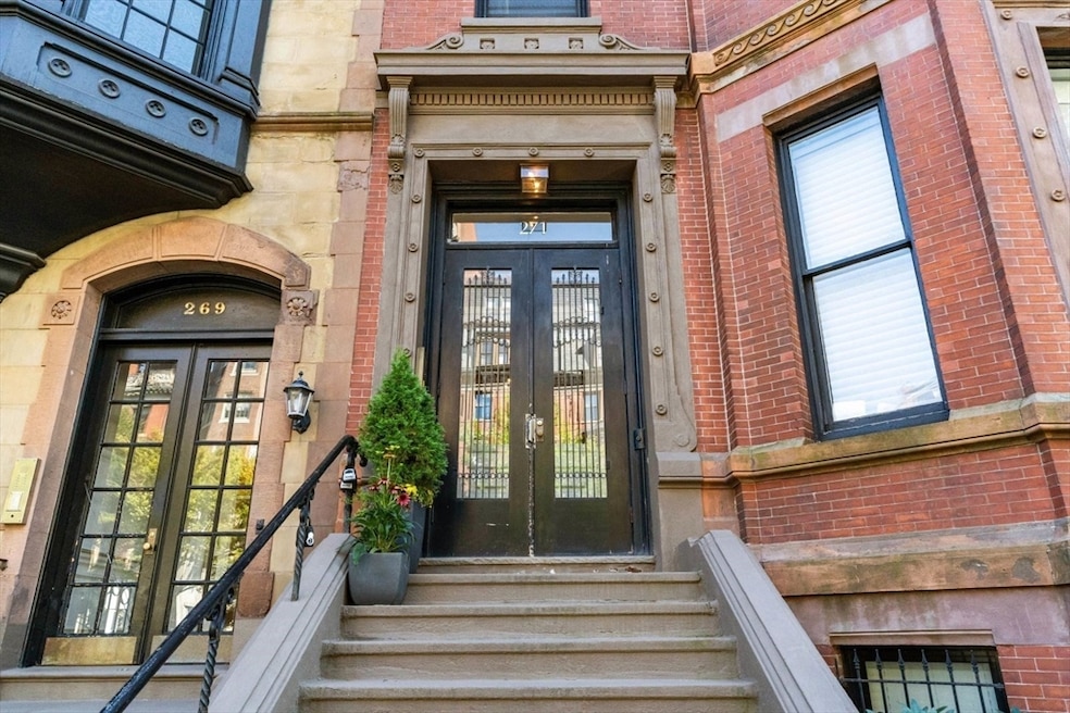 Pending $619,000 • Co-Listing Agent