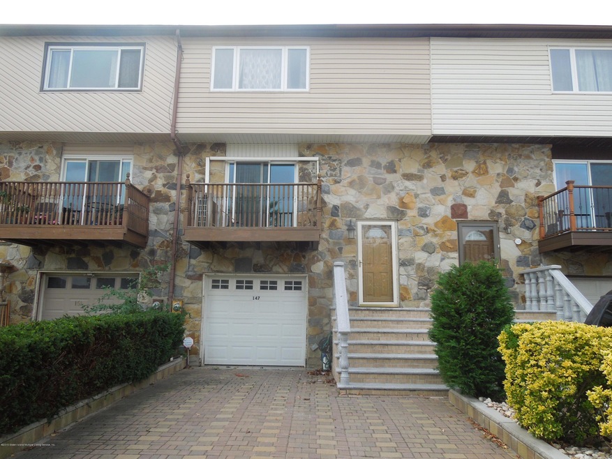 147 cedar grove 002