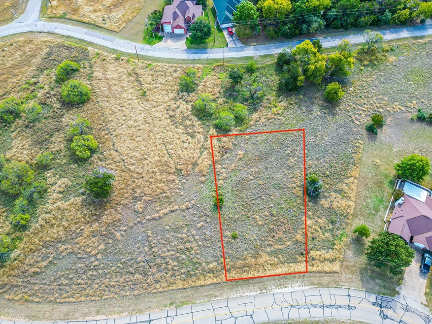 19005 White Bluff Dr, Whitney, TX 76692 - photo 1