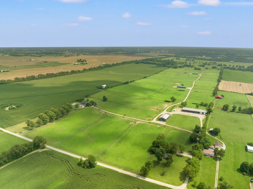 672 Jackson Pike, Harrodsburg, KY 40330 - photo 1