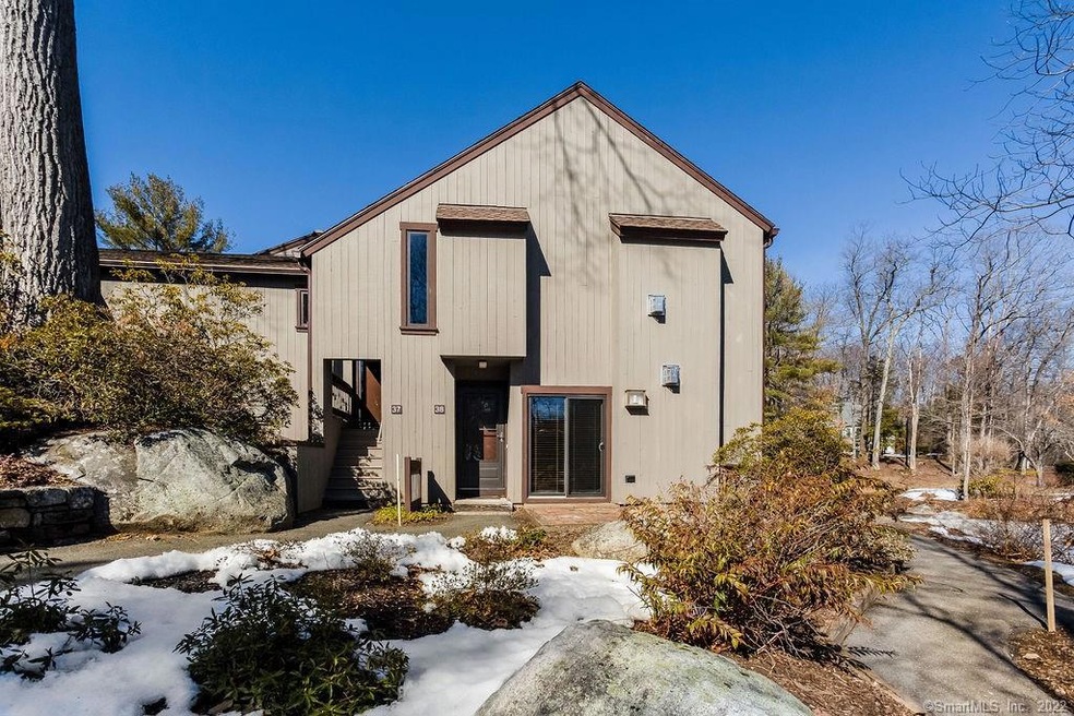 38 Heritage Dr unit 38, Avon, CT 06001 - photo 1