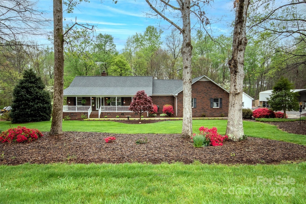 162 Shady Stream Dr, Statesville, NC 28625 - photo 1