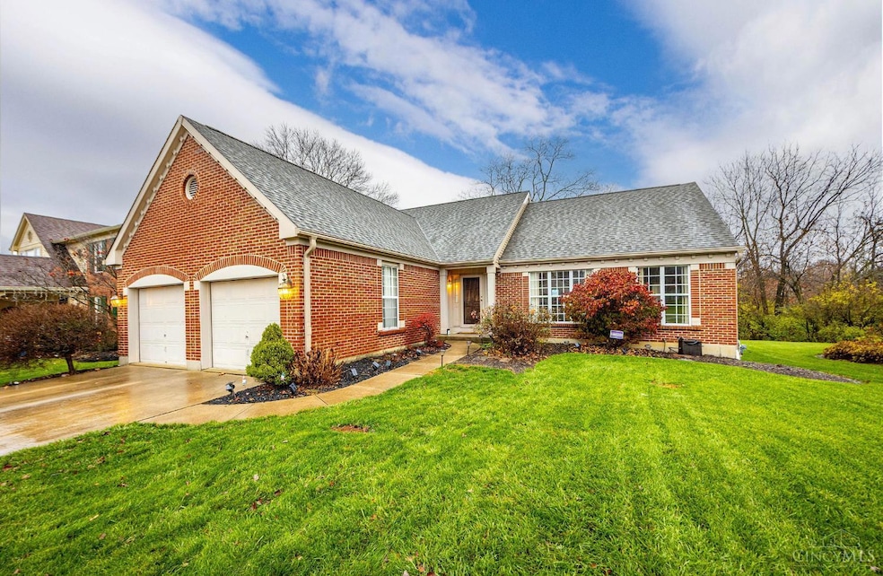 9160 Cobblechase Ct, Cincinnati, OH 45251 - photo 1