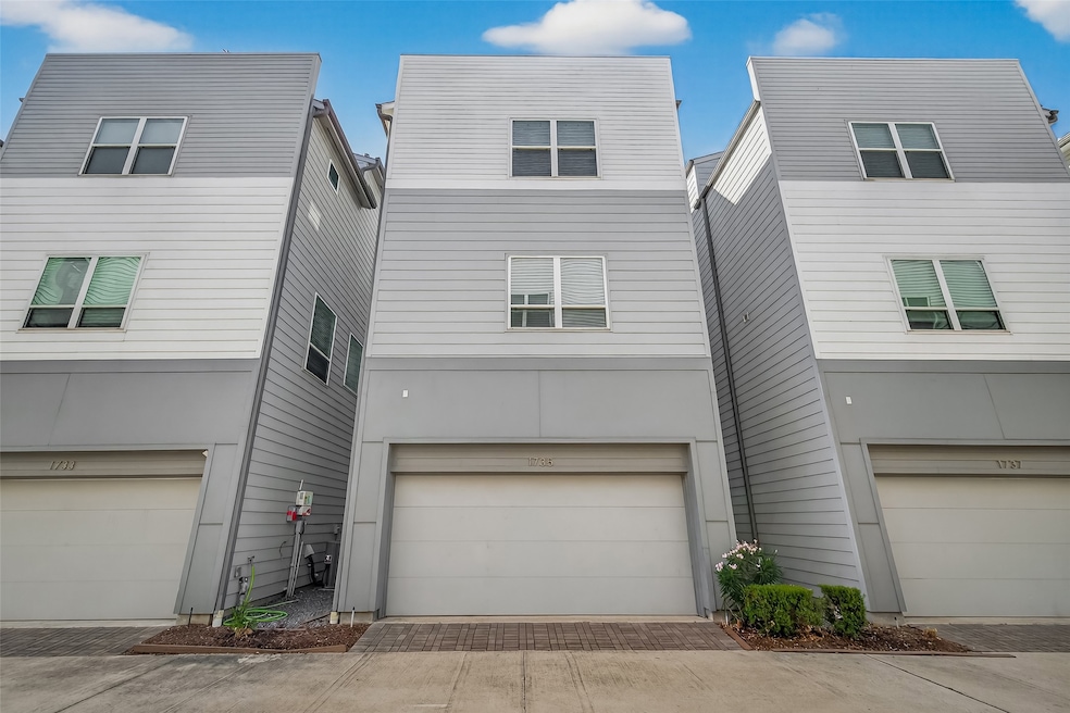 For Rent $2,500/month