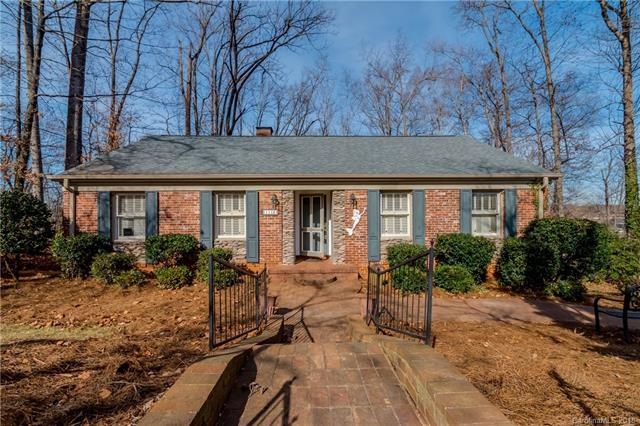 1116 Dogwood Rd, Statesville, NC 28677 - photo 1