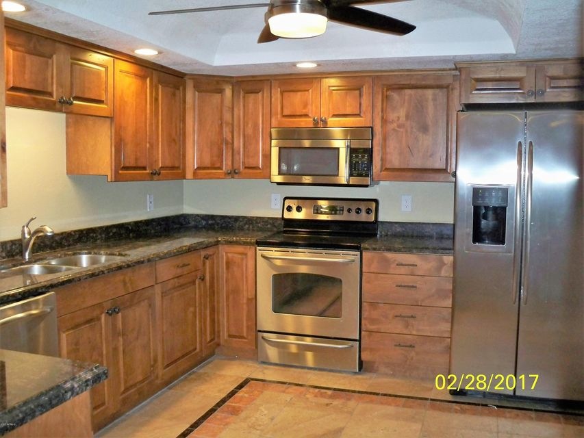 5132 N 31st Way unit 122, Phoenix, AZ 85016 - photo 1