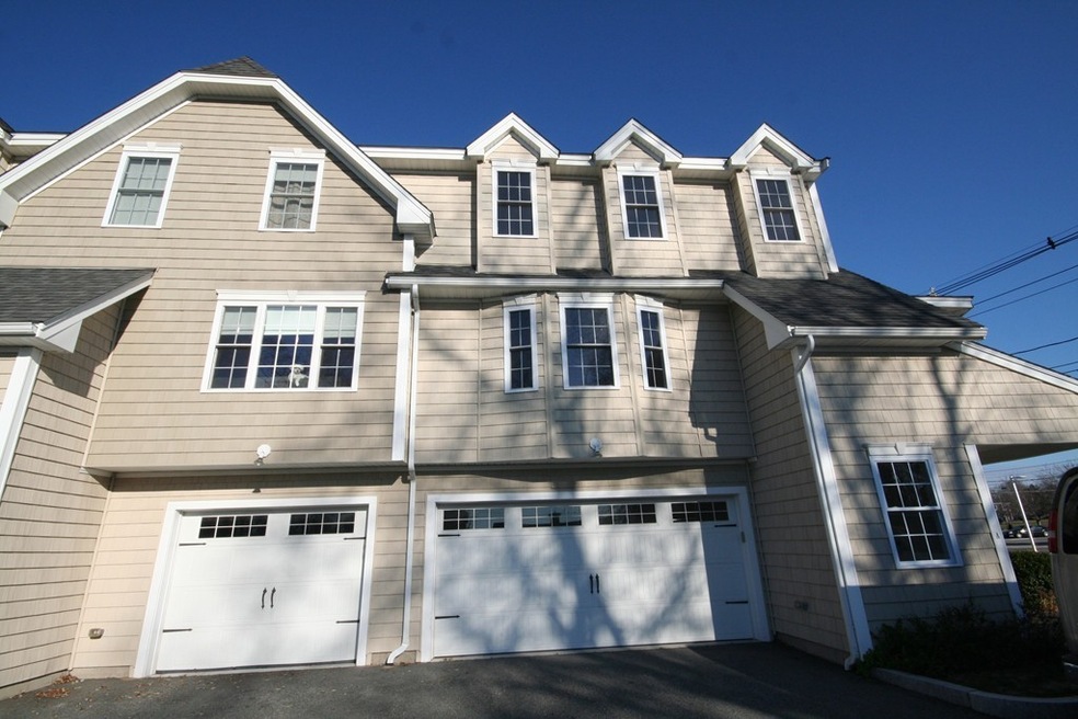 141 Cambridge St unit B, Burlington, MA 01803 - photo 1