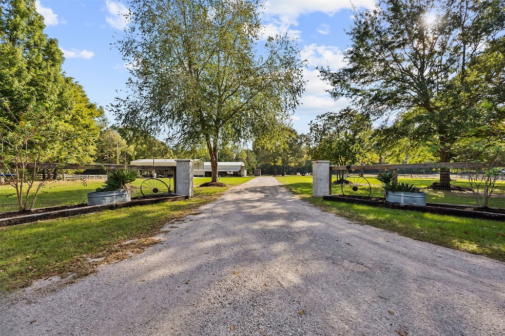 40 Olson Rd, New Waverly, TX 77358 - photo 1