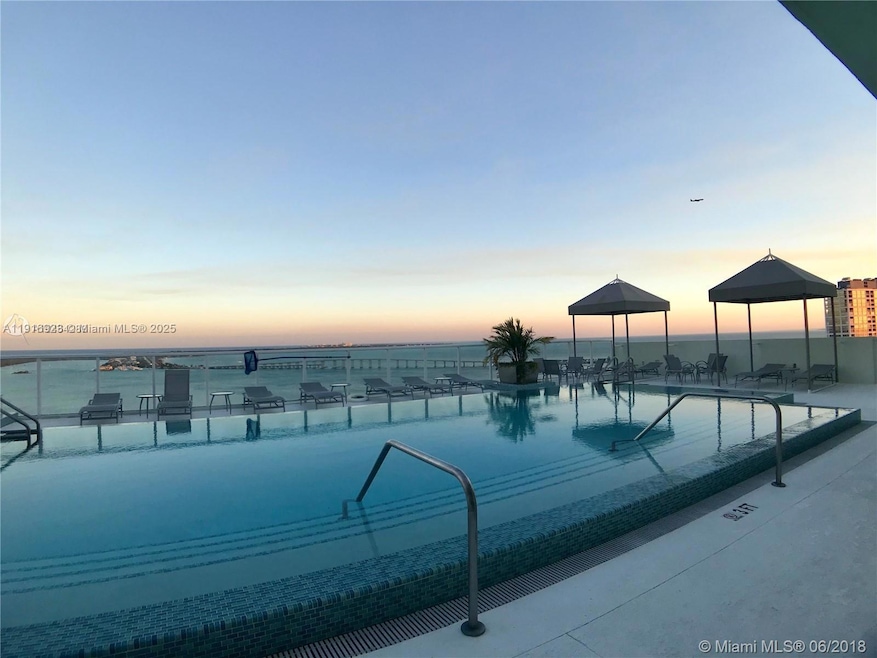 218 SE 14th St unit 1006, Miami, FL 33131 - photo 1