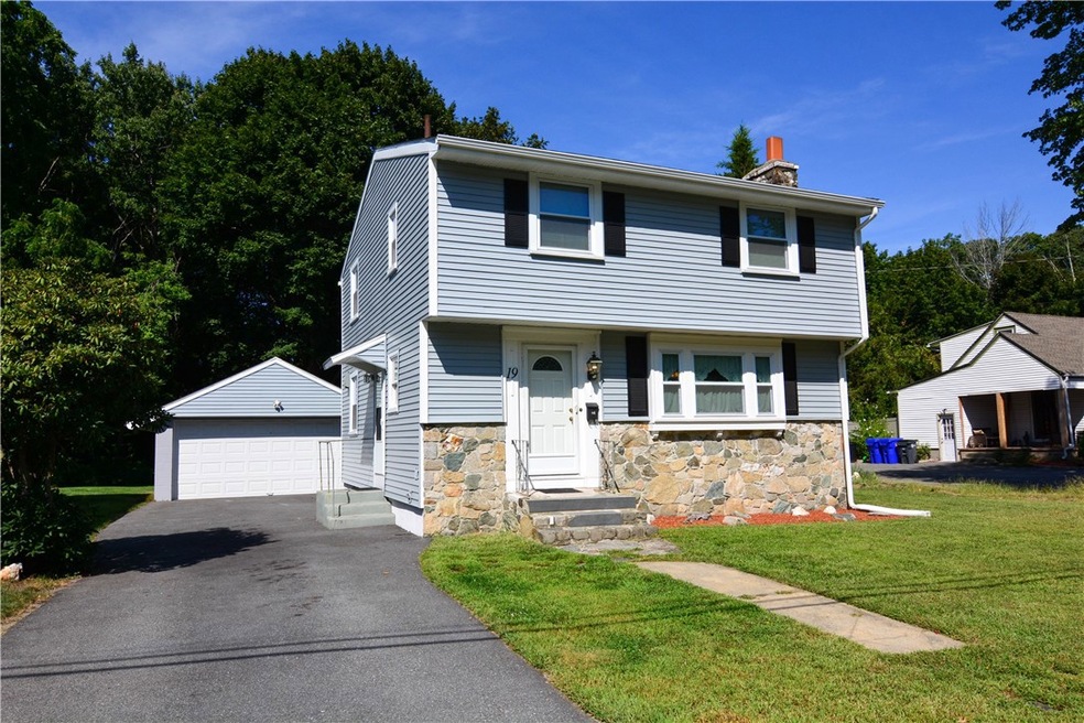 19 Brown Ave, North Providence, RI 02911 - photo 1