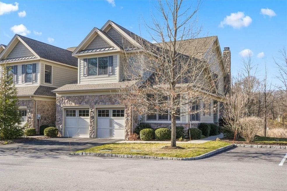 8 Goldman Ct, Cortlandt, NY 10567 - photo 1