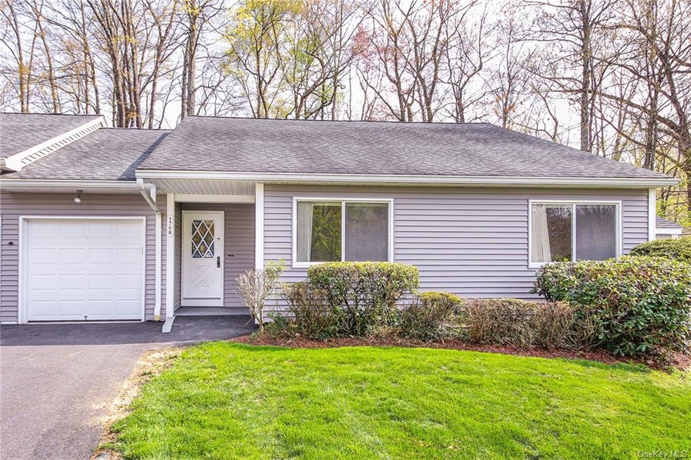 170 Long Hill Dr unit B, Yorktown Heights, NY 10598 - photo 1