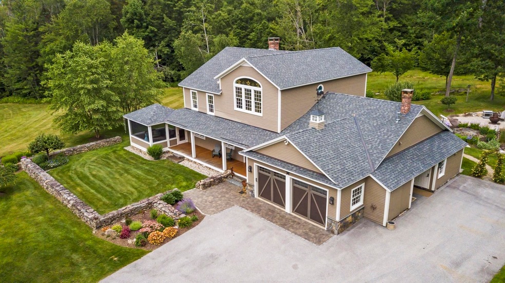 53 Old County Road East in Landgrove, VT