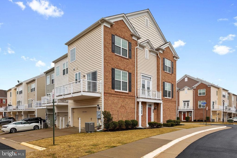 25464 Schooley Mill Terrace, Chantilly, VA 20152 - photo 1