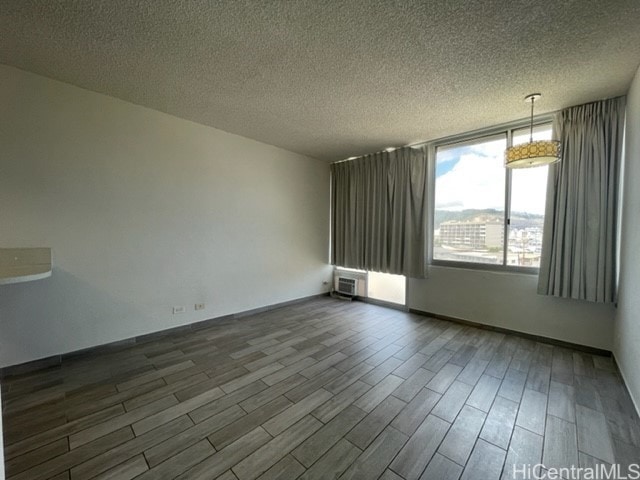 1682 Kalakaua Ave unit 204, Honolulu, HI 96826 - photo 1