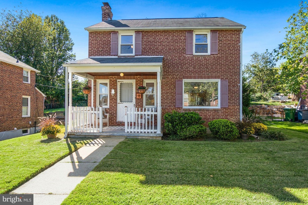 706 Devonshire Rd, Baltimore, MD 21229 - photo 1