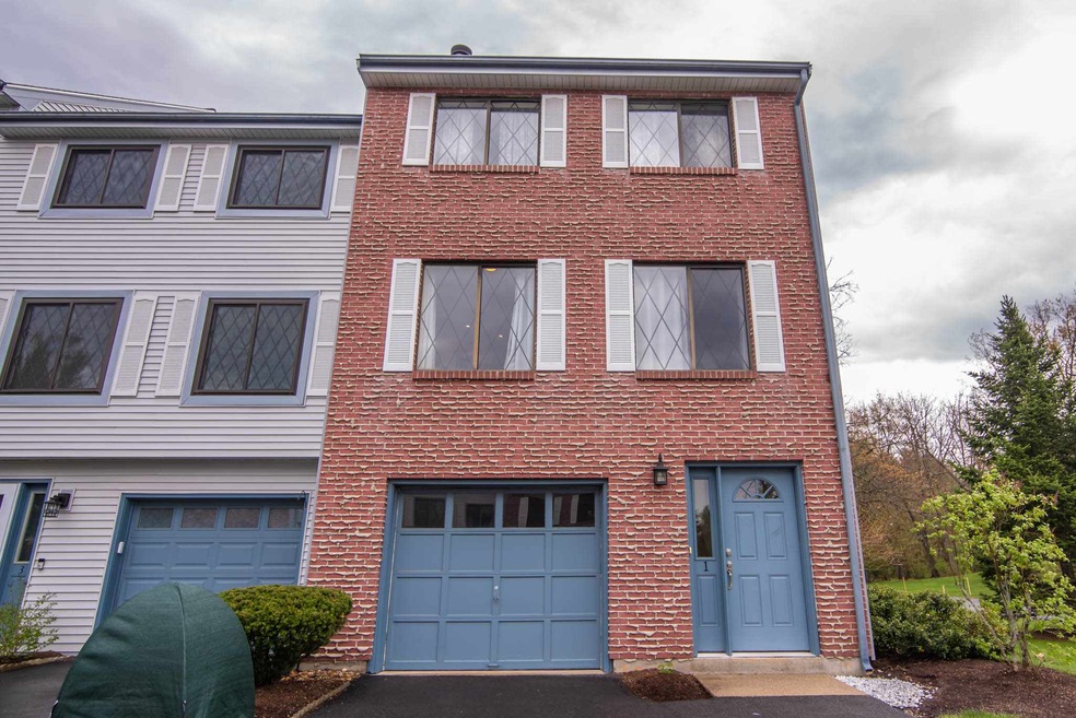 1 Vanden Rd, Merrimack, NH 03054 - photo 1