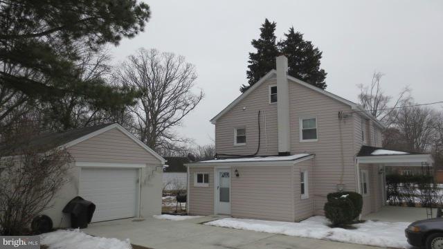 4906 Manor Dr, Oxon Hill, MD 20745 - photo 1