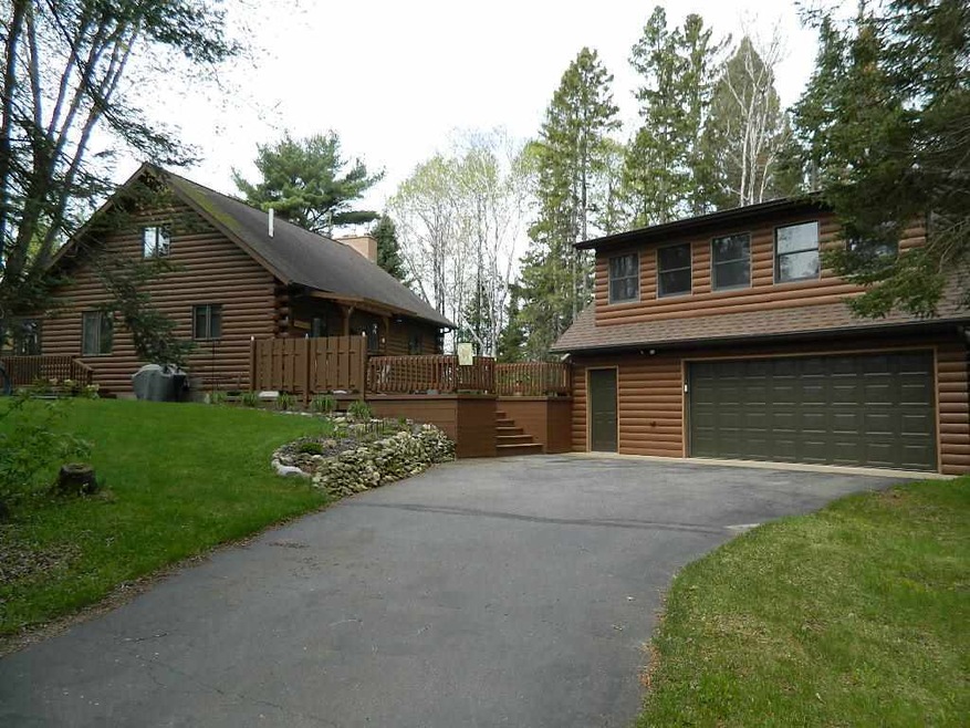 N9415 Wilderness Dr, Tomahawk, WI 54487 - photo 1