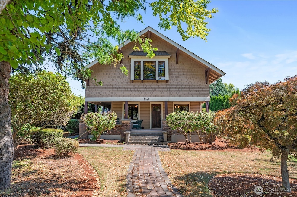 For Sale $799,950 • Co-Listing Agent